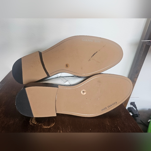 Gianni Bini White Leather Studded Side Zip Winklepicker Ankle Boots 9 - Picture 5 of 5